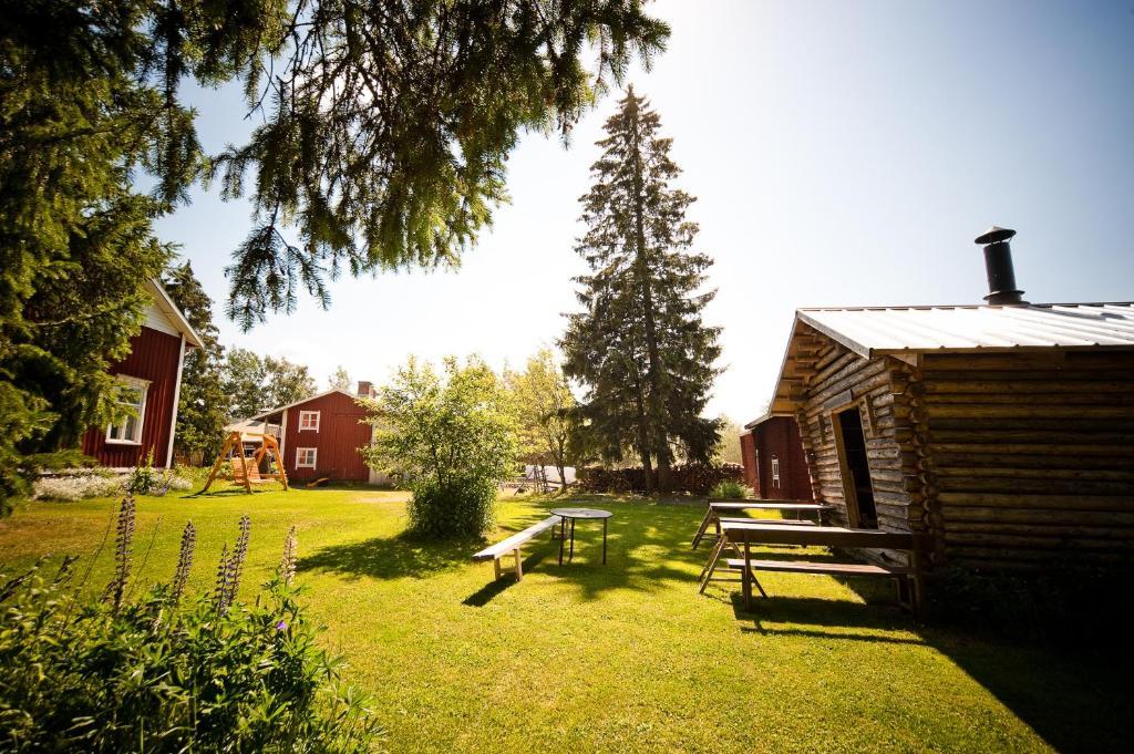 Maentylaen Tila Hotel Narvijoki Exterior photo